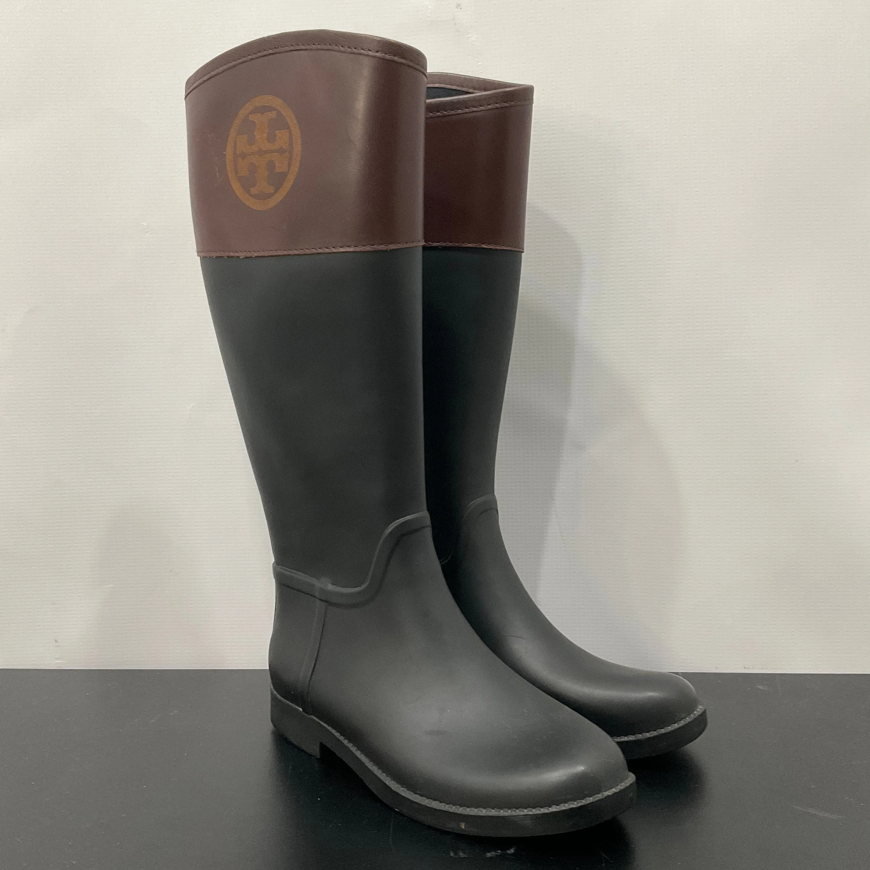 Boots Designer By Tory Burch In Black, Size: 8