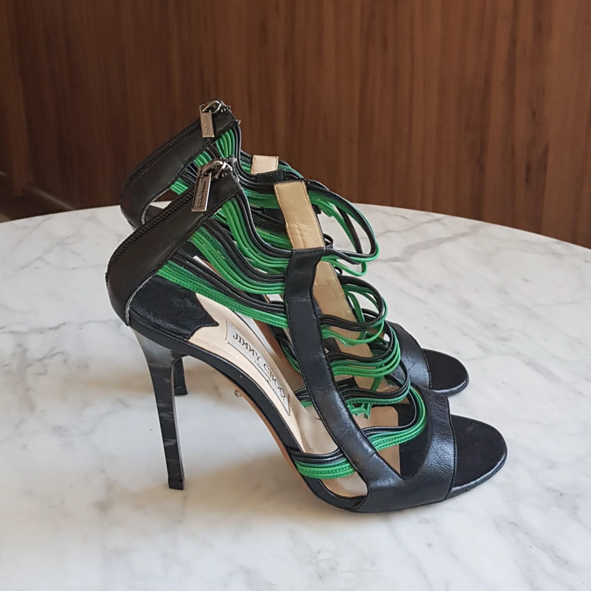 Sandália Jimmy Choo Tiras Verde e Preto