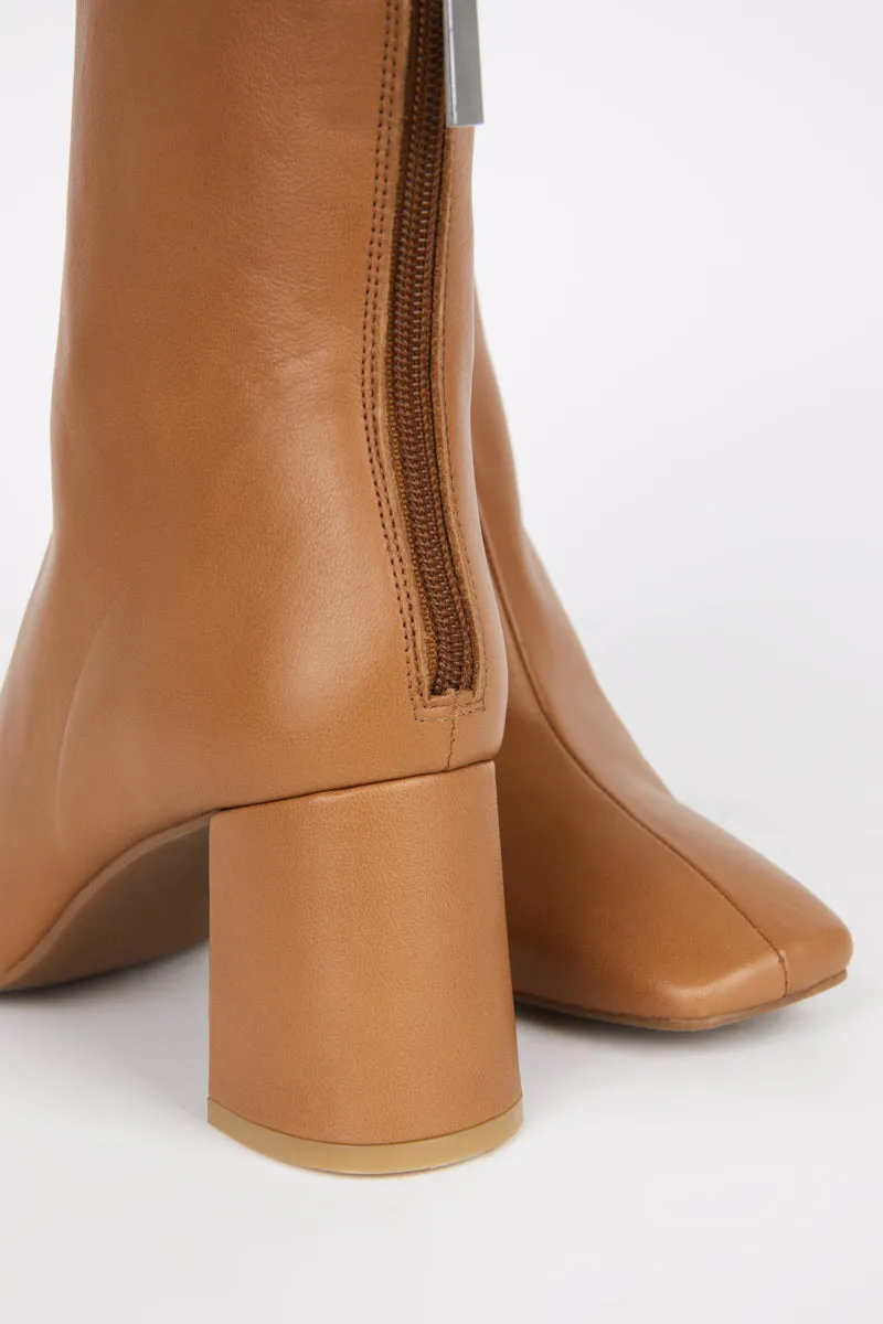 TABATHA LEATHER HEELED BOOT